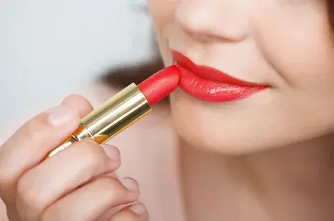 Unleash Your Inner Power with Bublenowpax Lipstick